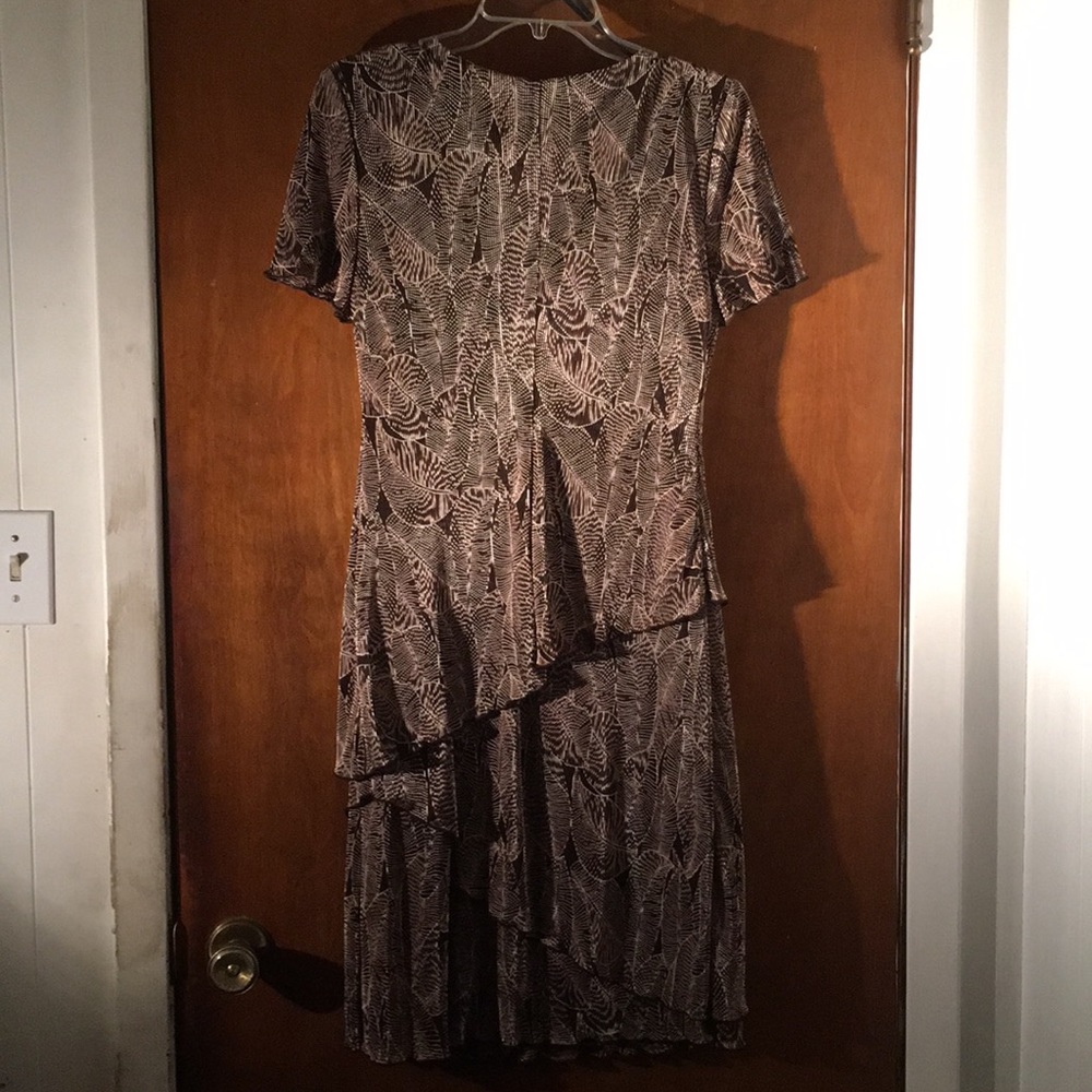 Dress - Picture 3 of 3